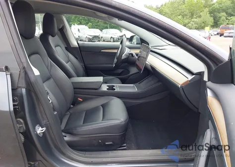 2022 Tesla Model 3 Rear-Wheel Drive z USA, uszkodzony, nr VIN 5YJ3E1EA1NF329580